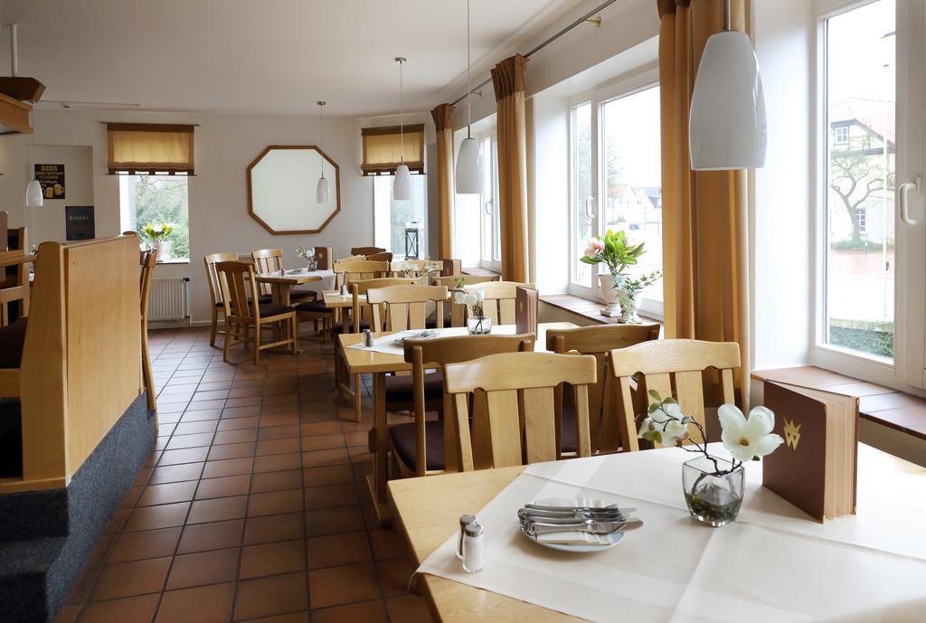 Hotel Weserschloesschen ニーンブルク エクステリア 写真
