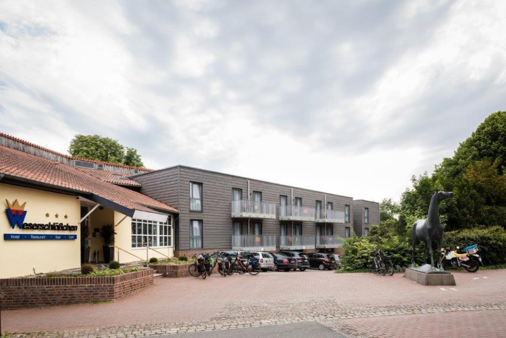 Hotel Weserschloesschen ニーンブルク エクステリア 写真