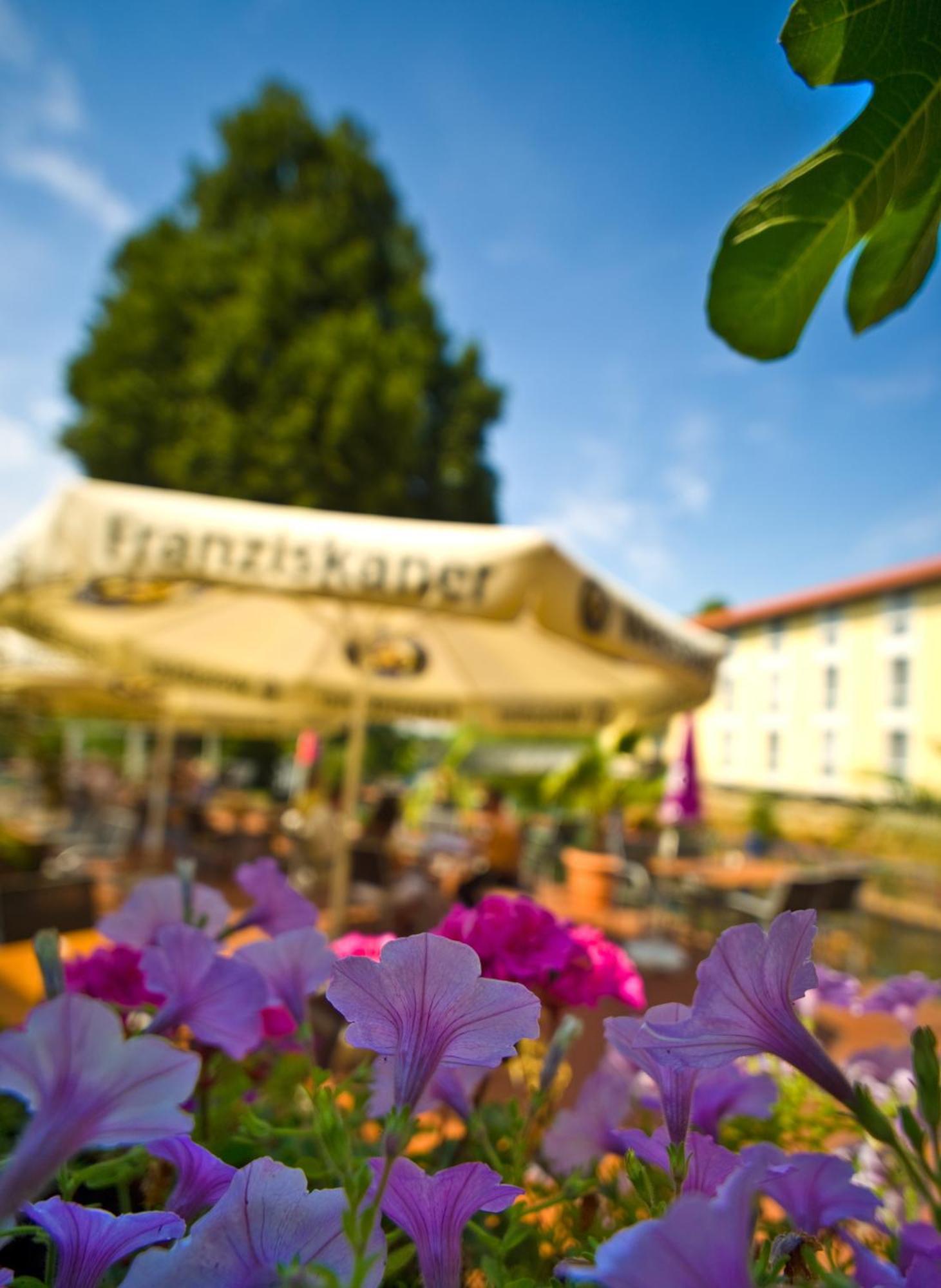 Hotel Weserschloesschen ニーンブルク エクステリア 写真